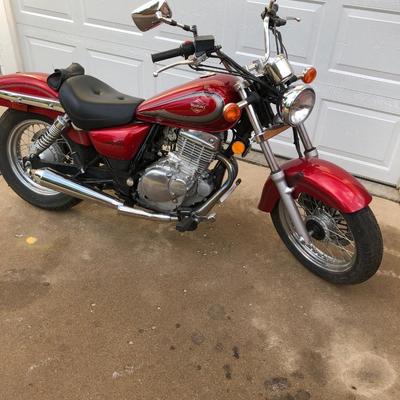 2001 Suzuki GZ 250 Motorcycle NO RESERVE