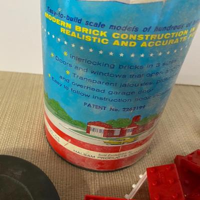 Vintage Halsam Plastic Bricks