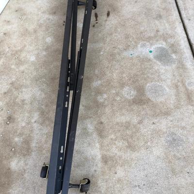 Adjustable bed frame