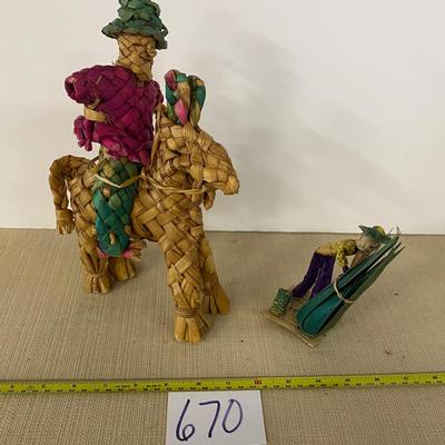Vintage Mexican Folk Art Woven Dolls