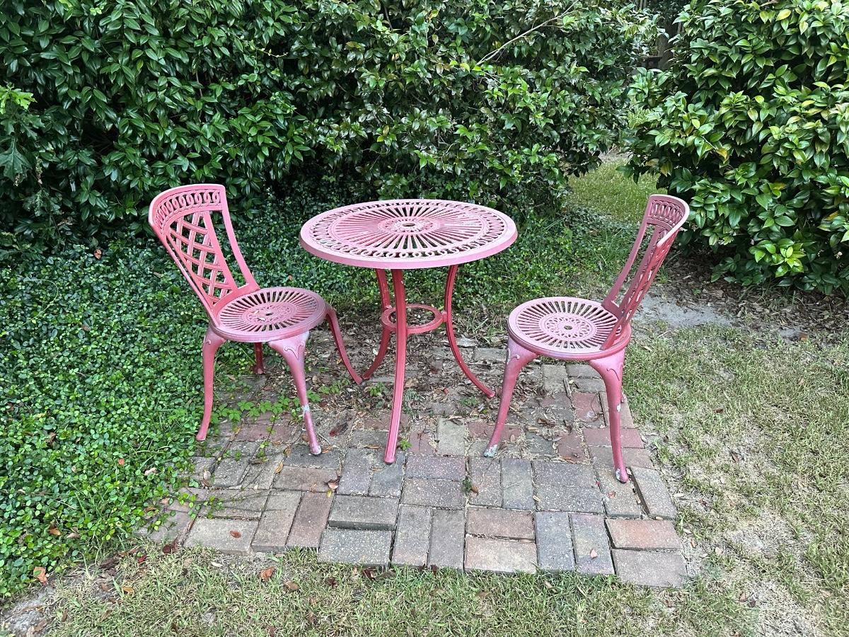 cast-aluminum-bistro-set-estatesales