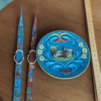 Wonderful Rosemaling Plate and Skis