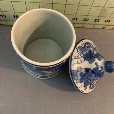 Blue & White Japanese Vase & Ceramic Decor