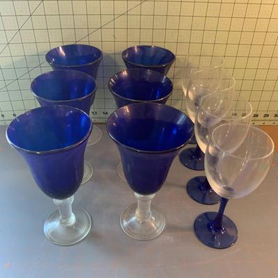 Blue Wine Glass Set
