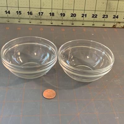 Glassware: Pyrex Bowls & Tray + Plastic Floral bowls