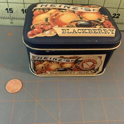 Variety of Beautiful Vintage-style Tins