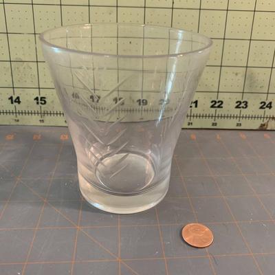 1 planter Flower Pot + 5 drinking glasses
