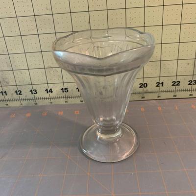 Wine Glasses & Ice Cream Sundae Glasses
