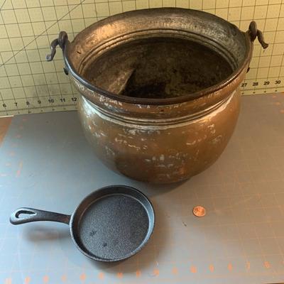 Rustic pot + Frying Pan