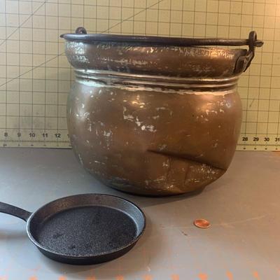 Rustic pot + Frying Pan