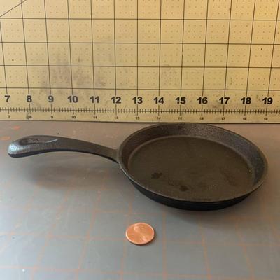 Rustic pot + Frying Pan
