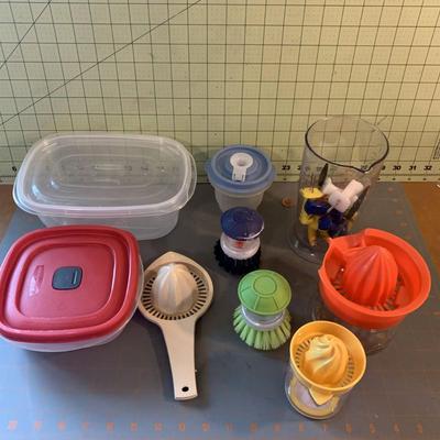 Kitchen Accessories + Juicers + Scrubbers