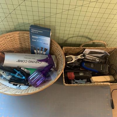 Beauty Accessories of 2 Baskets