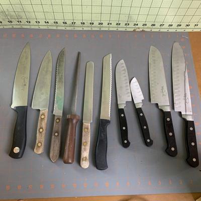 Chefman Knife Sharpener With 10 Knives