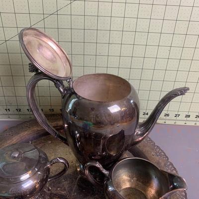 Vintage Silver Home Decorators Tea Set And Tray with Bear Salt & Pepper