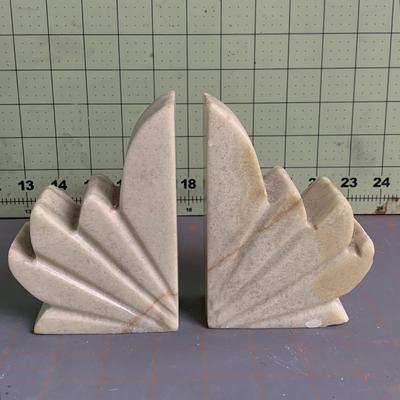 2 Beautiful Bookends