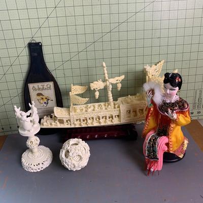 Misc. Decor Ship + Flat Vase & More