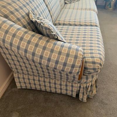 Cottage Style Living Room Couch