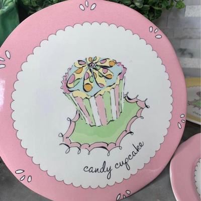 Delicious delightful dainty dessert setï¿¼