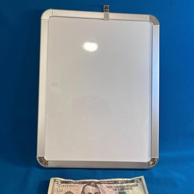 8X10 DRY ERASE BOARD