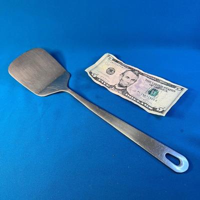 WOLFGANG PUCK STAINLESS SPATULA 12-1/2â€ LONG