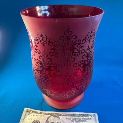 FANCY ETCHED RED VASE 8â€ TALL TINY CHIP