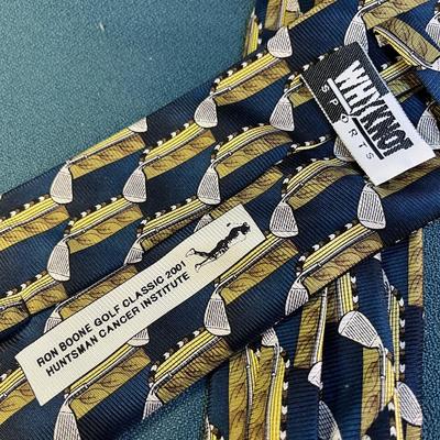 RON BOONE GOLF THEMED SILK HANDMADE MENâ€™S NECK TIE