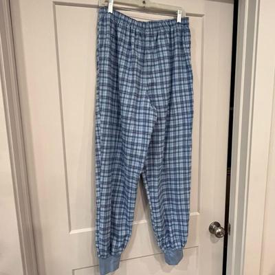 MENâ€™S LARGE FLANNEL PAJAMA BOTTOMS NEW-ISH