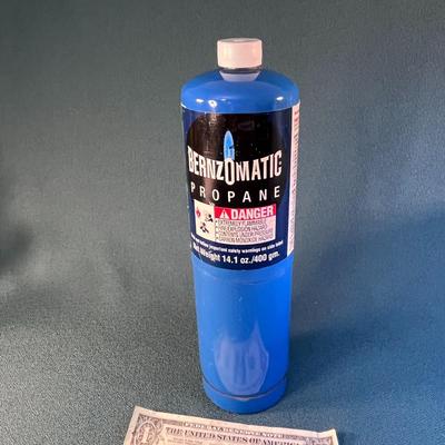 BERNZOMATIC  PROPANE CANISTER NEW FULL