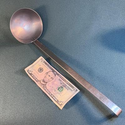 HEAVY WEIGHT STAINLESS LADLE 8 OZ. JAPAN