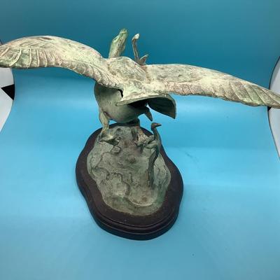Metal Mallard Duck with wood base Toyo/Korea 9" x 10" x 8'