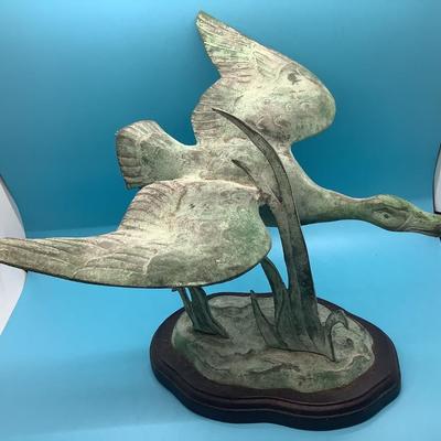 Metal Mallard Duck with wood base Toyo/Korea 9" x 10" x 8'