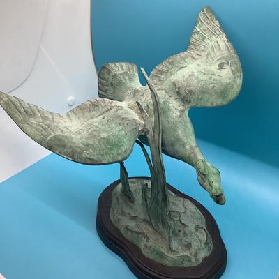 Metal Mallard Duck with wood base Toyo/Korea 9" x 10" x 8'