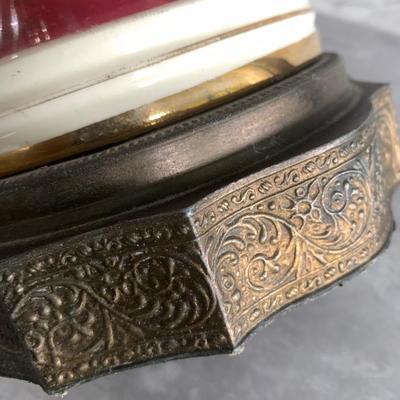 Vintage 1940 Victorian Porcelain Red Rose Floral Gold Trim MCM Table Lamp 2