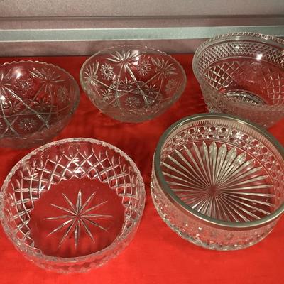 Vintage Glass Bowl Lot -5 bowls all around 9"diameter