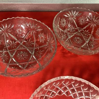 Vintage Glass Bowl Lot -5 bowls all around 9"diameter
