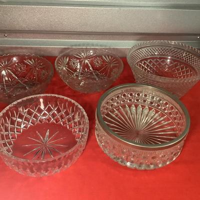 Vintage Glass Bowl Lot -5 bowls all around 9"diameter