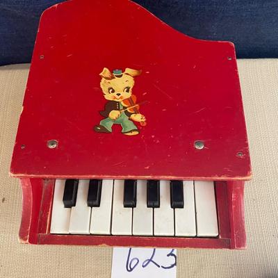 Vintage Schoenhut Mini Grand Piano