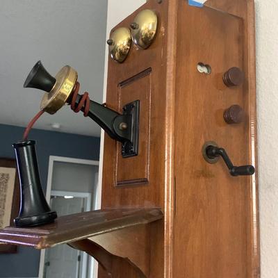 Guild The Country Belle Telephone Radio (Model 556)/antique telephone/vintage wall telephone
