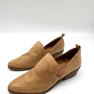 NEW Lucky Brand Mahzan Flat  Size 6.5