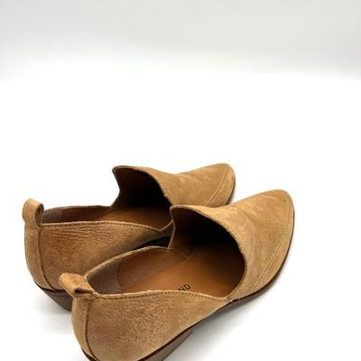 NEW Lucky Brand Mahzan Flat  Size 6.5
