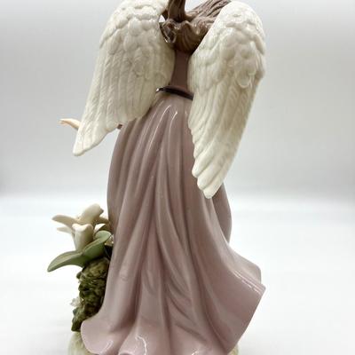 GRANDEUR NOEL Porcelain Angel