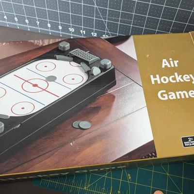 Air Hockey game & 2 puzzles