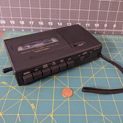Realistic Ctr-76 Voice Actuated Cassette Tape Recorder