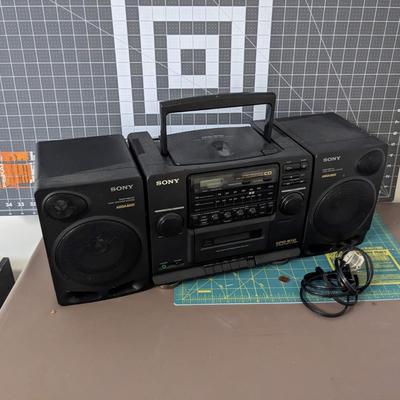 Sony Boombox Cfd-510 CD Player Tape Player