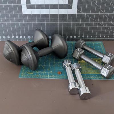 3 Sets of handheld weights