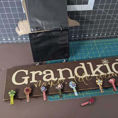 Grandkids Photo Hanging Sign And Dog Bone Silver Flip Its