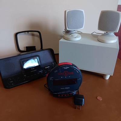 Iluv Hd Clock Radio+ Aitec Computer Speakers+ Sonic Bomn Alarm Clock