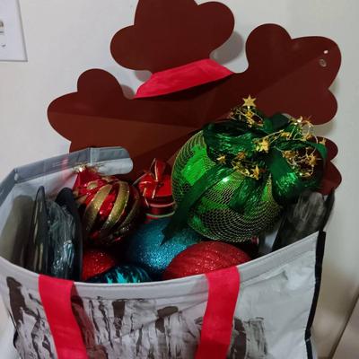 Christmas Tree Ball Ornament Balls