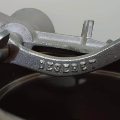 Hand Manual Grinding Machine + Pots
